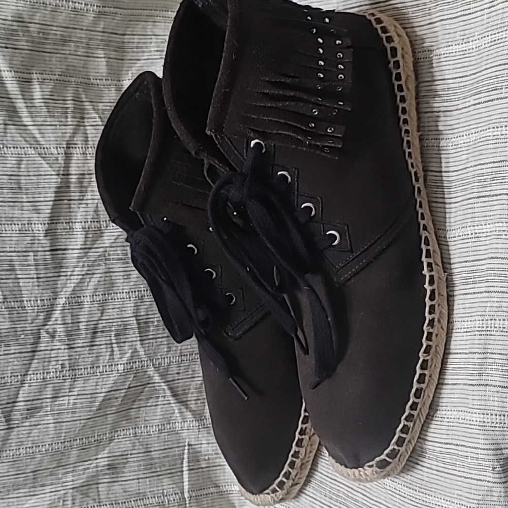 Zara Woman sz38 dark brown suede moccasins